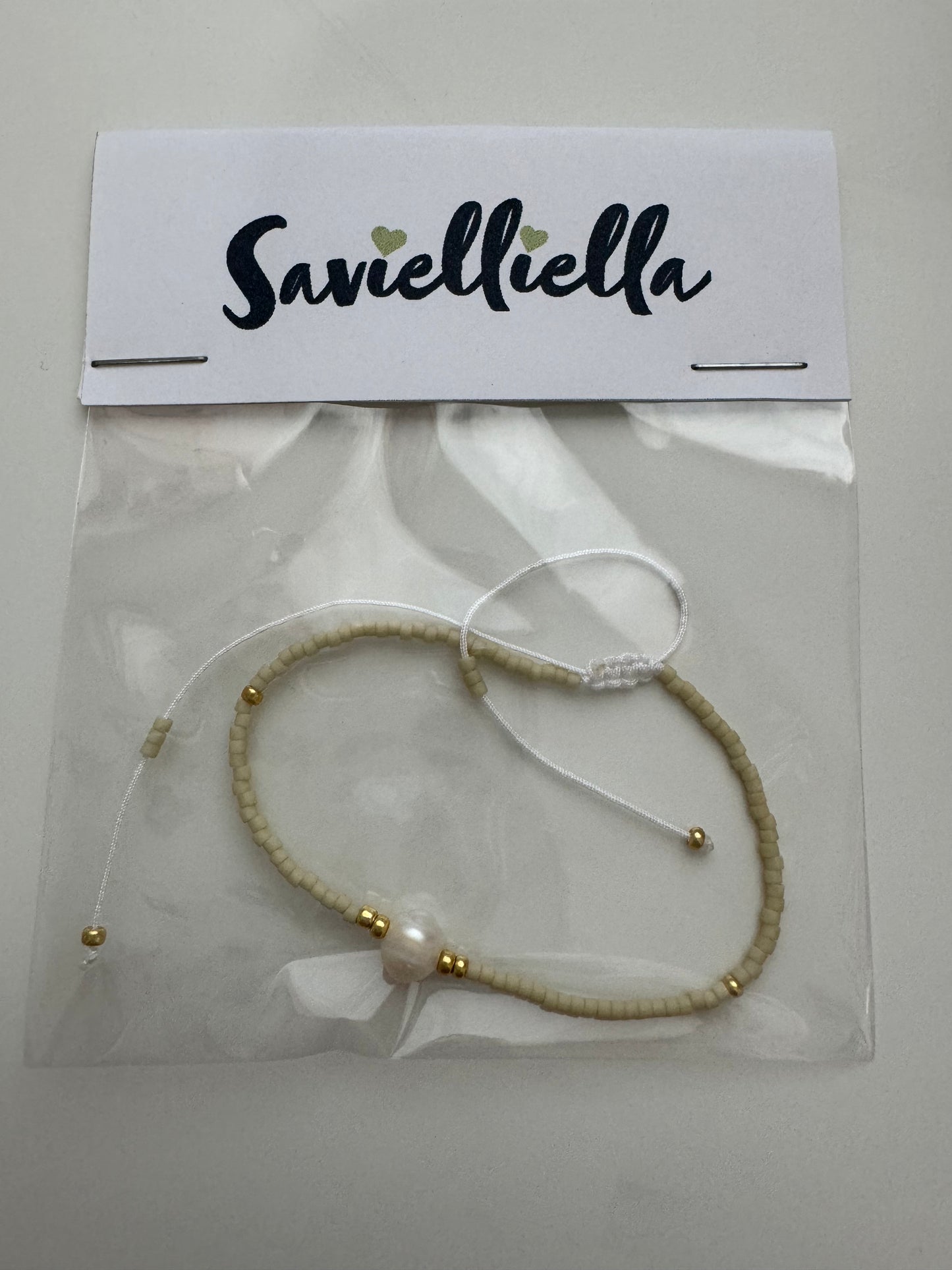 Bracelet- Beige and Gold Beads and a Water Pearl