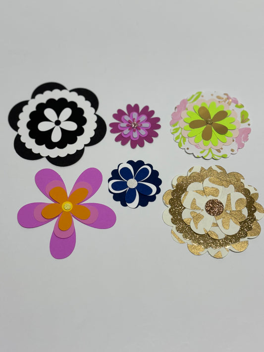 Bag of 6 Paper Flowers Set 3